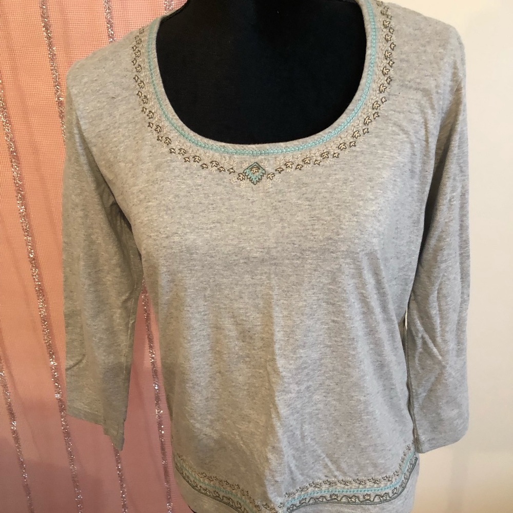 💛 5 for $20- Liz Claiborne grey tee